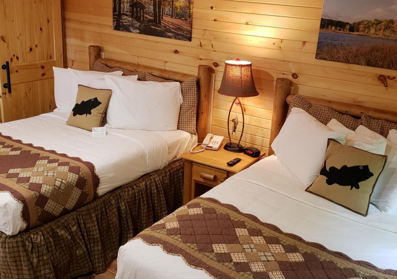 Potawatomi Inn & Cabins Angola Phòng bức ảnh